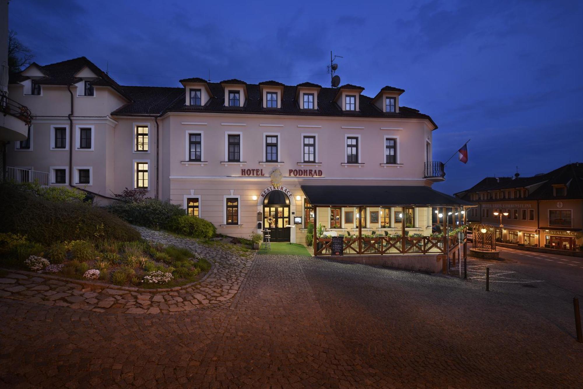 波德拉德酒店 Hluboká nad Vltavou 外观 照片
